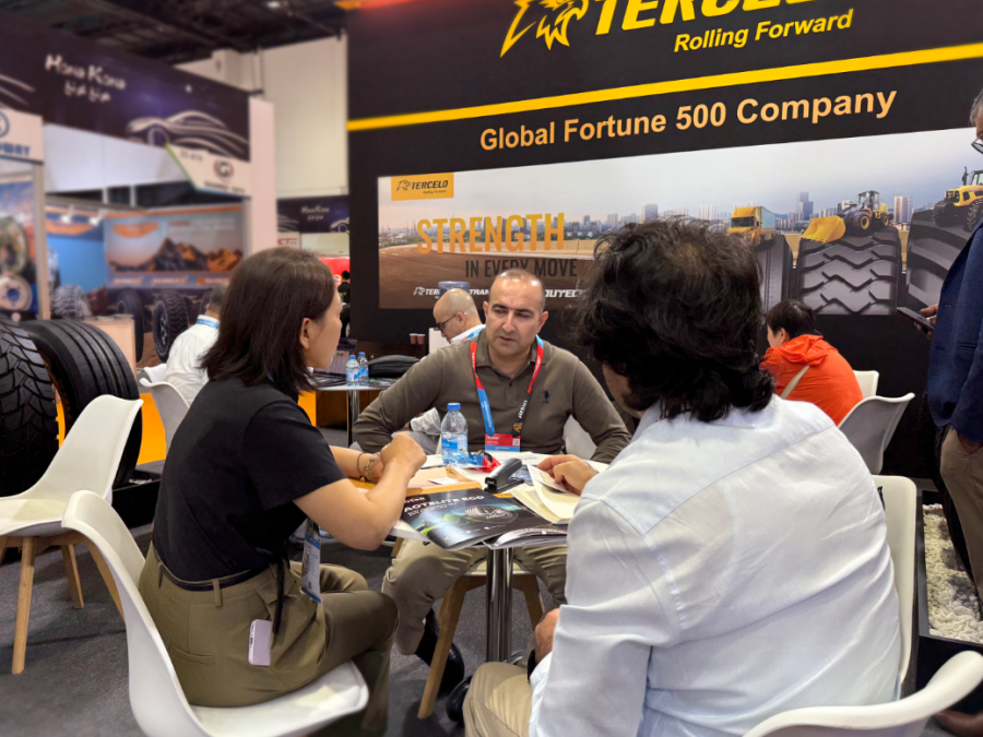 1767510291857901W6F5.png 25.迪拜展5.png